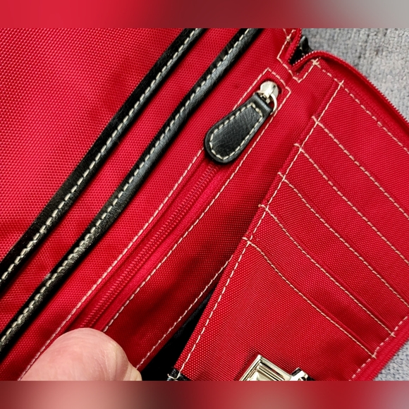 LOFT TRAVEL WALLET - Picture 12 of 12